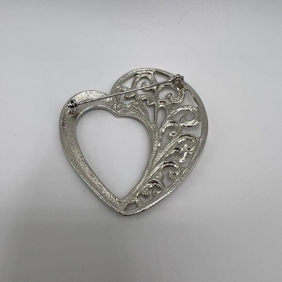 Silver Foiled Art Nouveau Openwork Filigree Spiral unmarked heart brooch pin - Picture 3 of 5